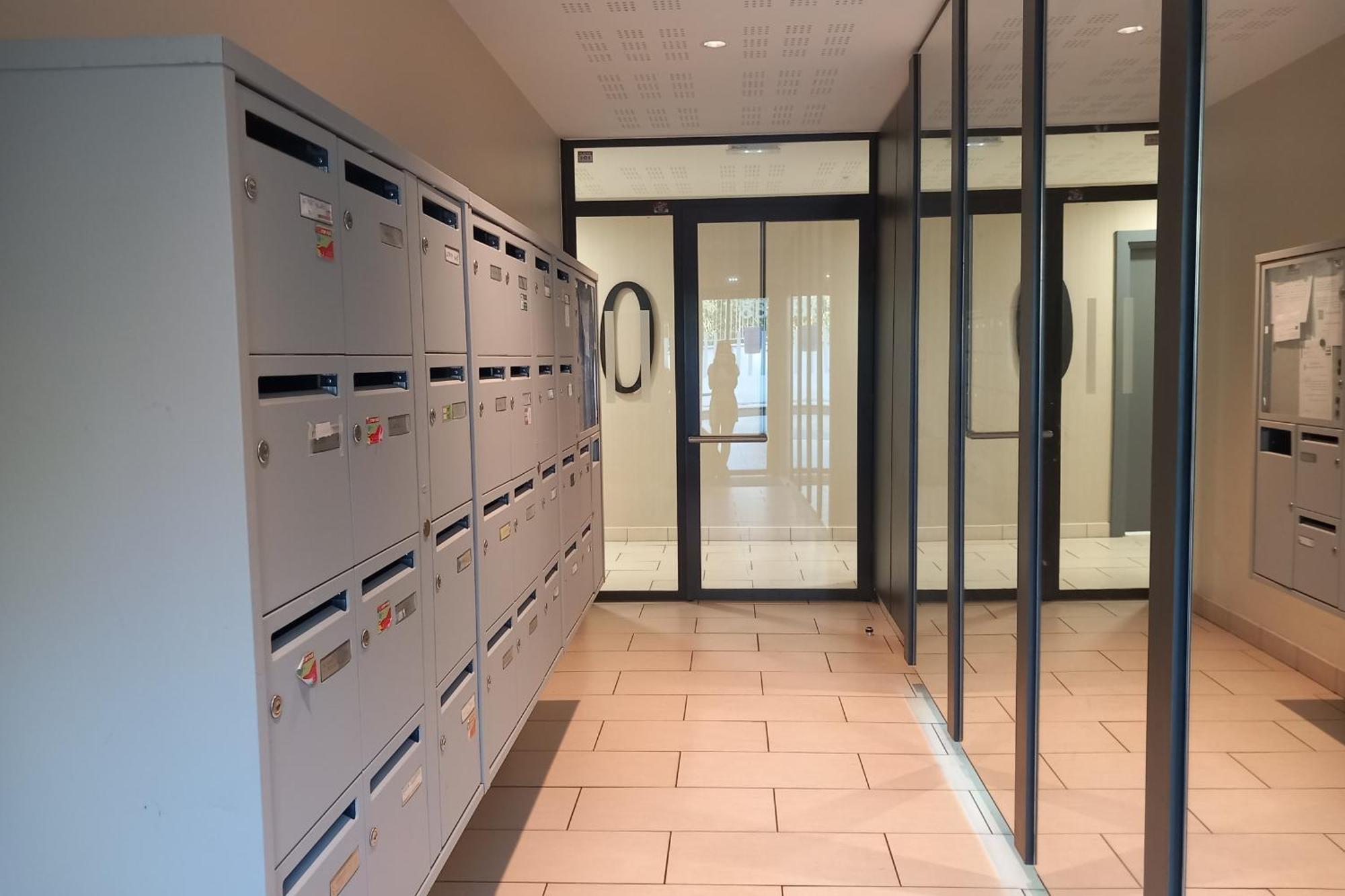 69A - Cosy Studio Ideally Located Lyon Gerland Exterior foto